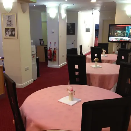 City View Hotel - Roman Road Market-3